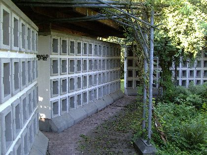 Beton-Wandabdeckungen ohne seitlichen &Uuml;berstand